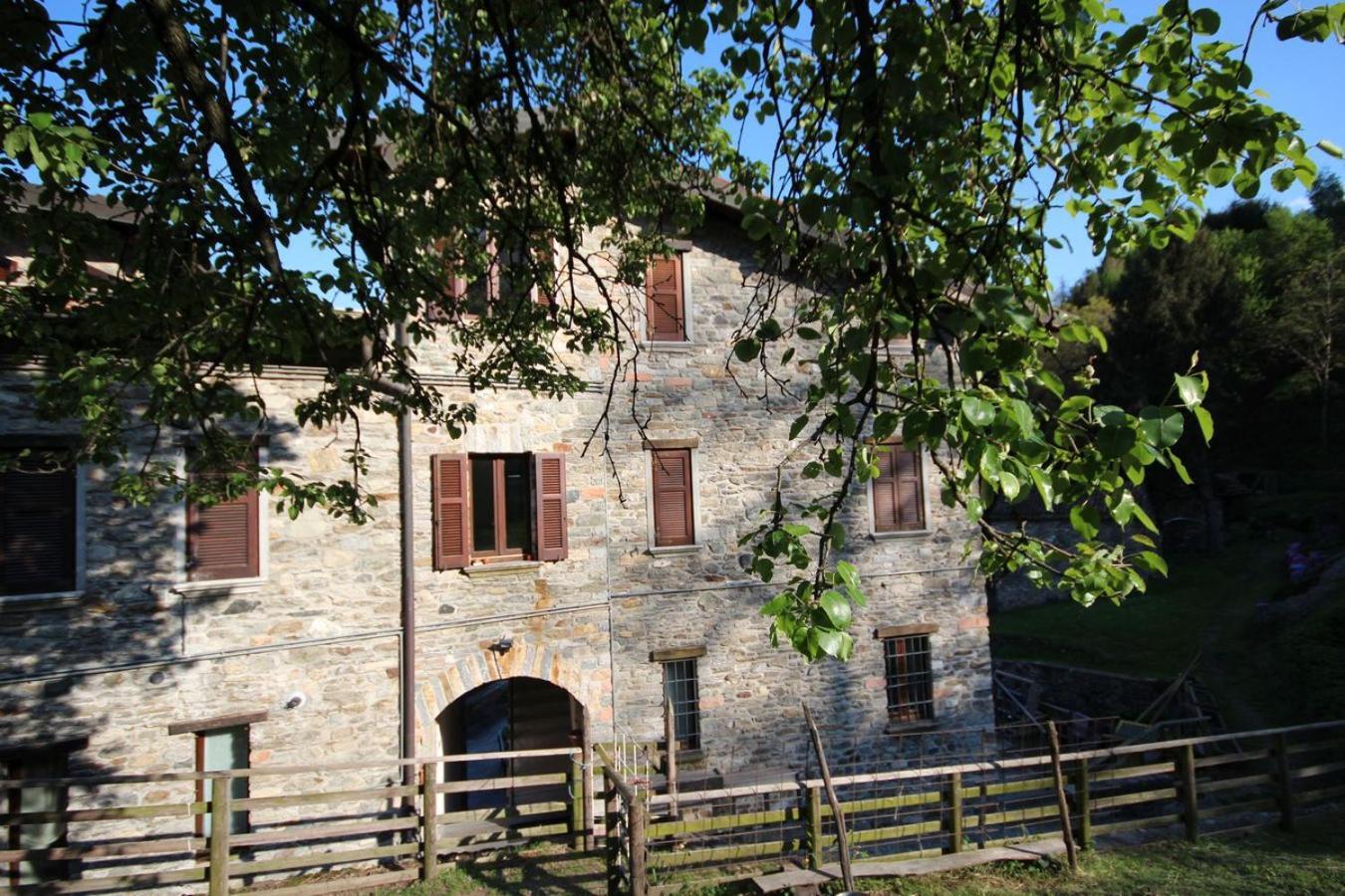 L'antico Borgo Aparthotel Cremia Camera foto